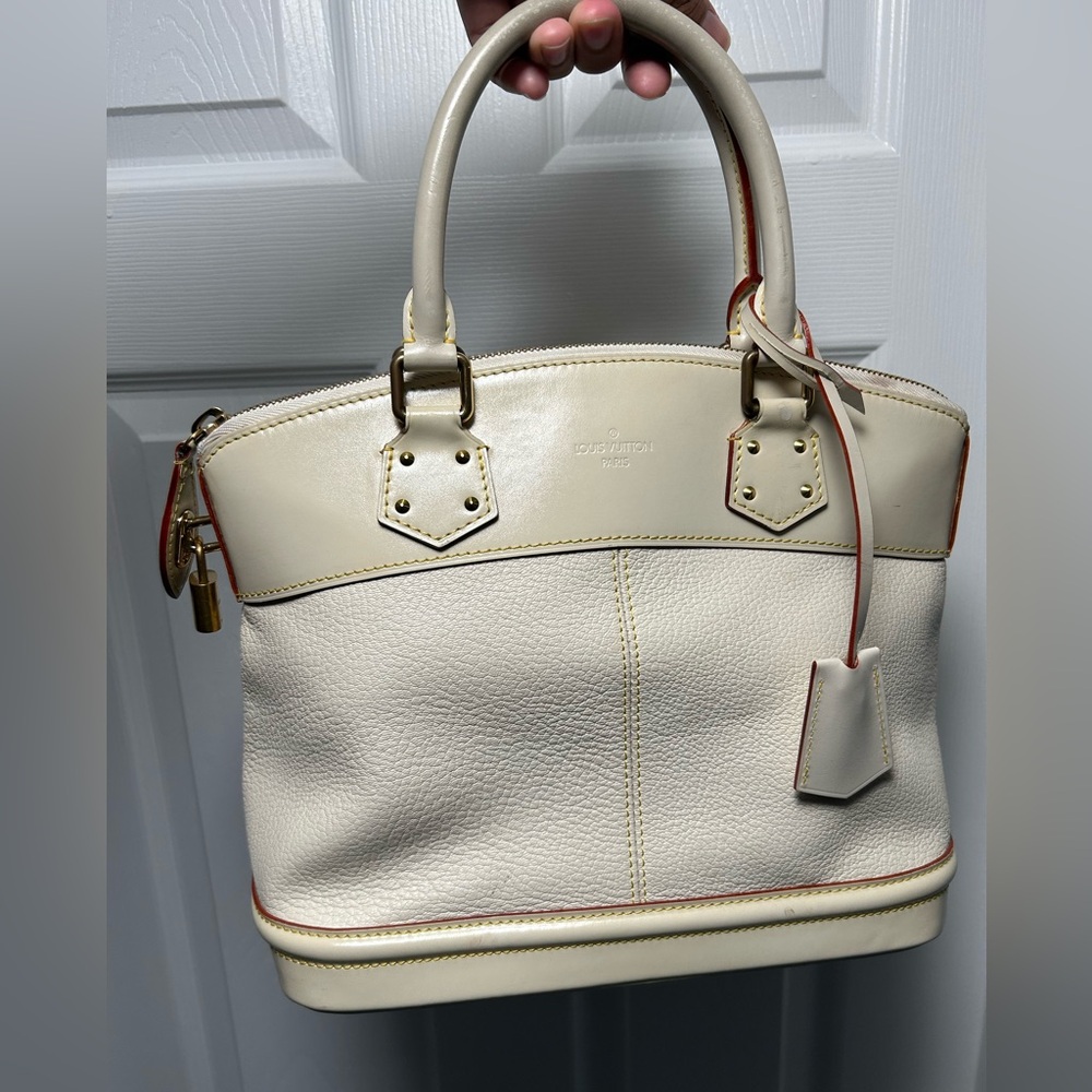 Louis Vuitton Suhali Lockit MM